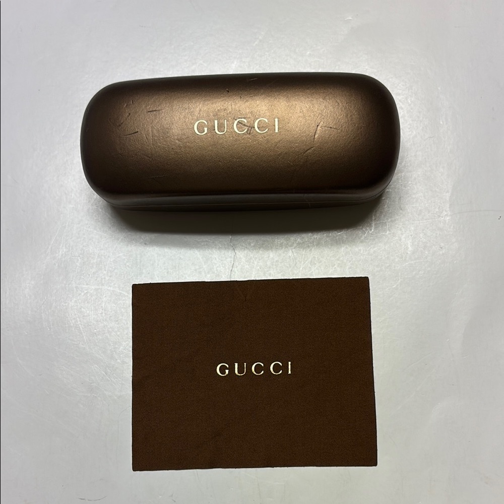Gucci Bronze Hard Clam Shell Eyeglasses Sunglasses Small Case w/ Cloth
